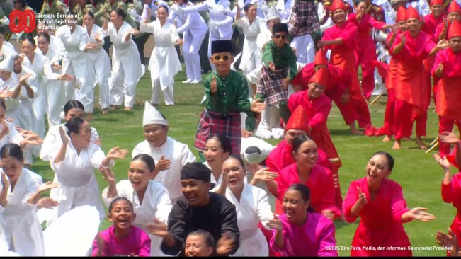 Tarian aura budidaya pacu jalur. [Presiden Sekretariat Youtube]
